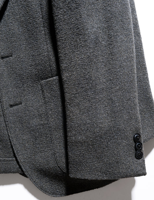 Detail shot of cuff, patch pocket, and fabric texture of Brooklyn Tailors BKT35 Unstructured Jacket in 14.5 Micron Lofted Wool & Silk - London Gray