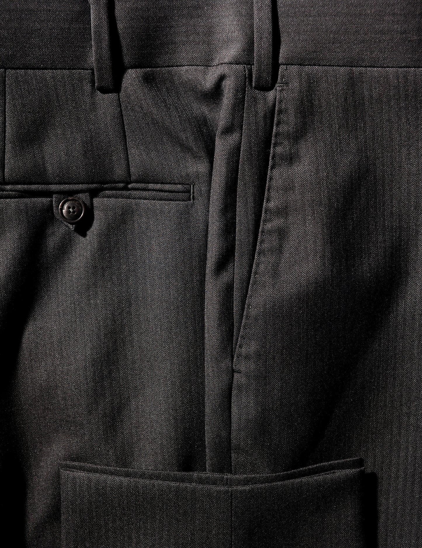 BKT50 Tailored Trouser in Super 120s Narrow Herringbone - Graphite