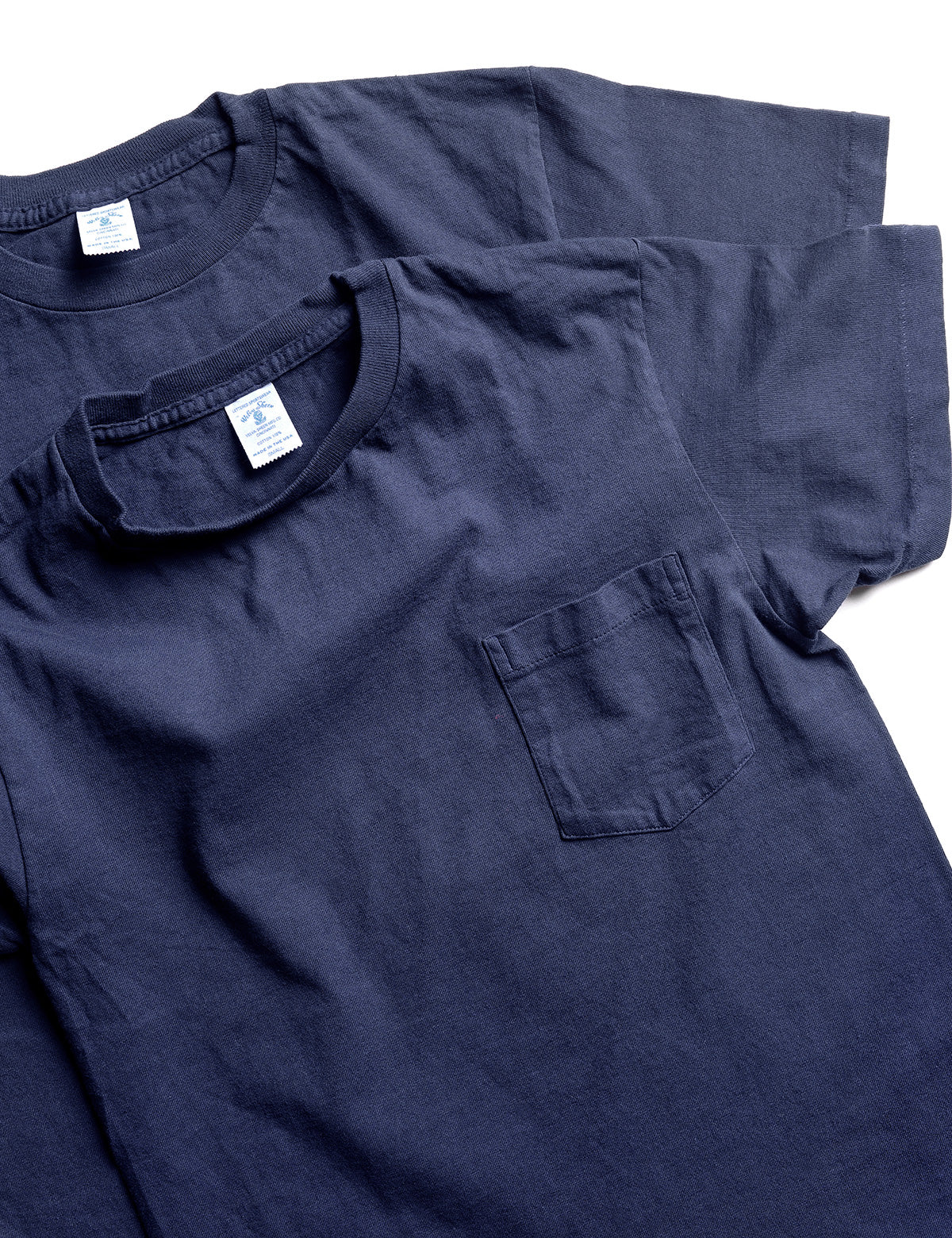 Detail shot of pocket on Velva Sheen 2-Pack Short Sleeve Pocket Tee in Navy