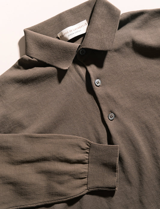 Detail shot of Long Sleeved Polo in Crepe Cotton - Pewter Gray collar and buttons