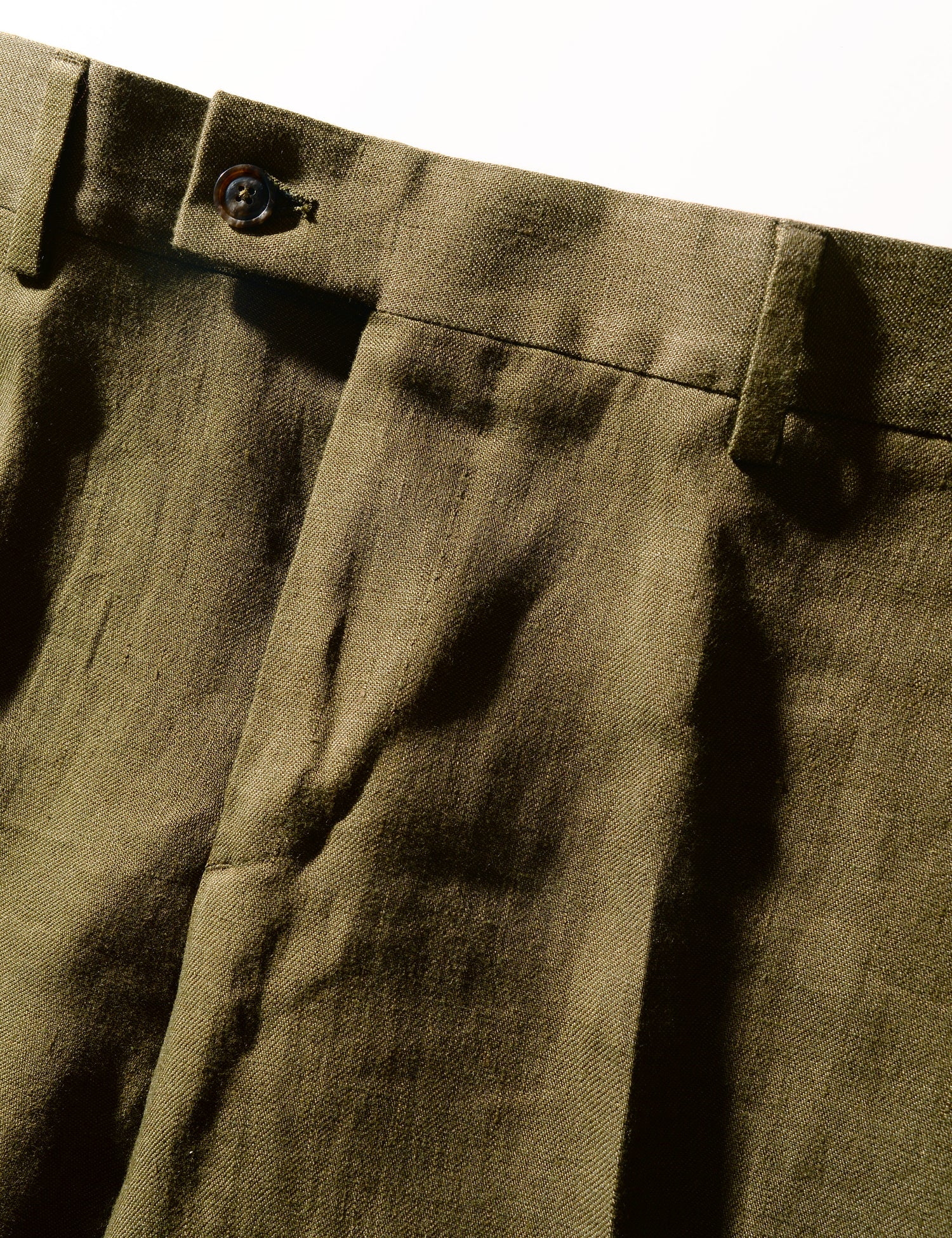 Detail shot of Brooklyn Tailors BKT50 Tailored Trousers in Linen Twill - Moss front 