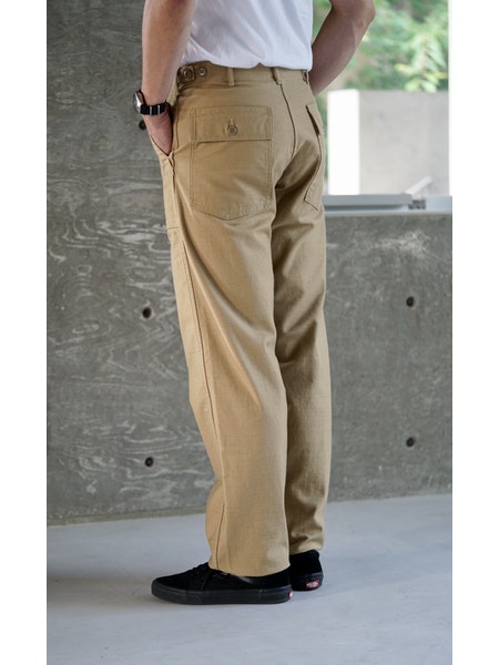 Back view of Orslow US Army Fatigue Trousers - Khaki on model