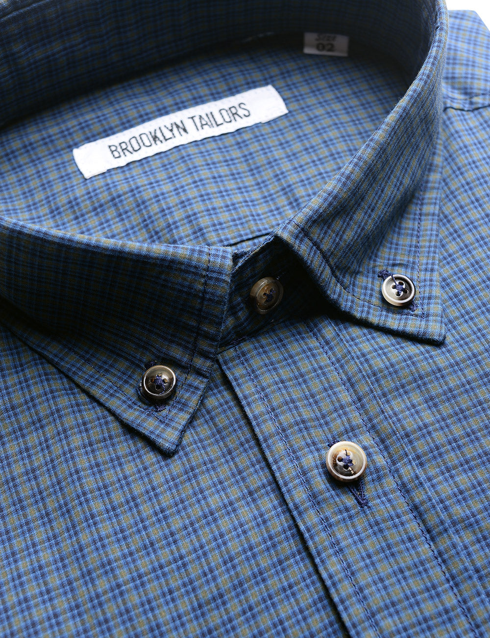 Detail shot of button down collar on Brooklyn Tailors BKT10 Slim Casual Shirt in Washed Poplin - Skyline