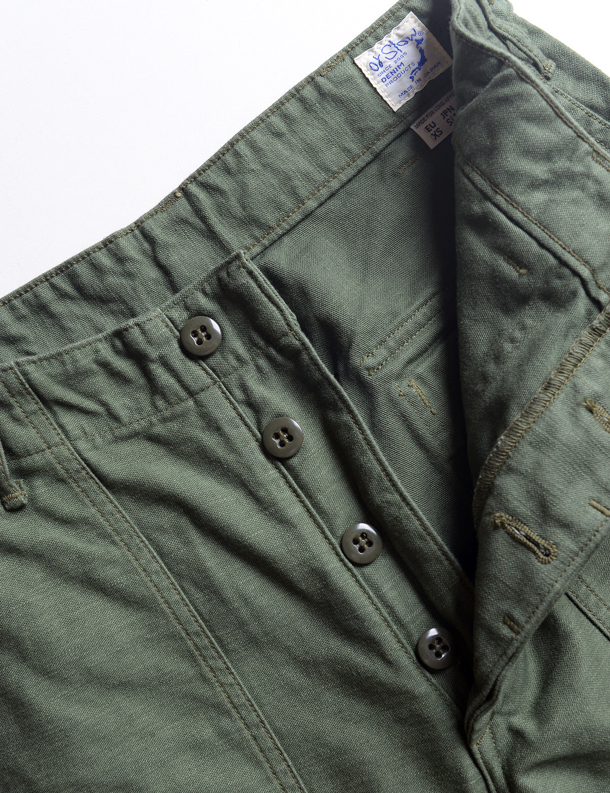 Unbuttoned fly detail on Orslow US Army Fatigue Trousers - Army Green