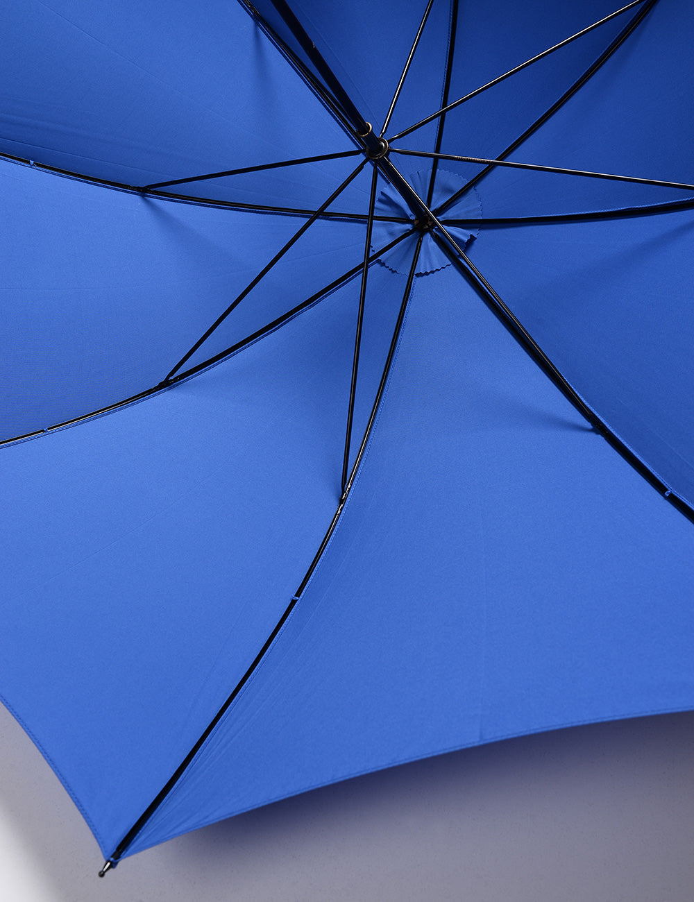 Opened detail of GT1 Gentleman Tube Umbrella in Royal Blue