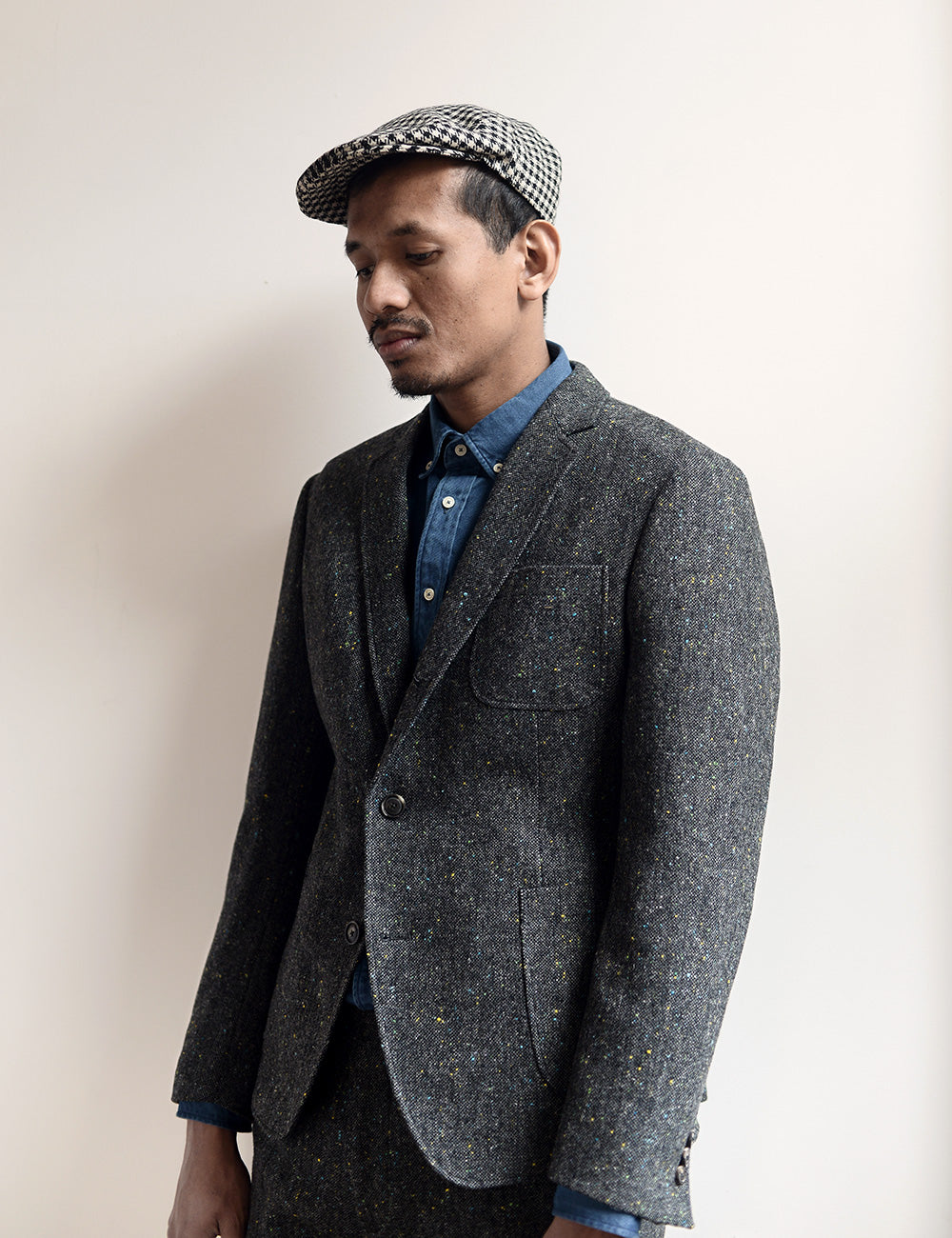 BKT35 Unstructured Jacket in Flecked Donegal Tweed - Lead Gray